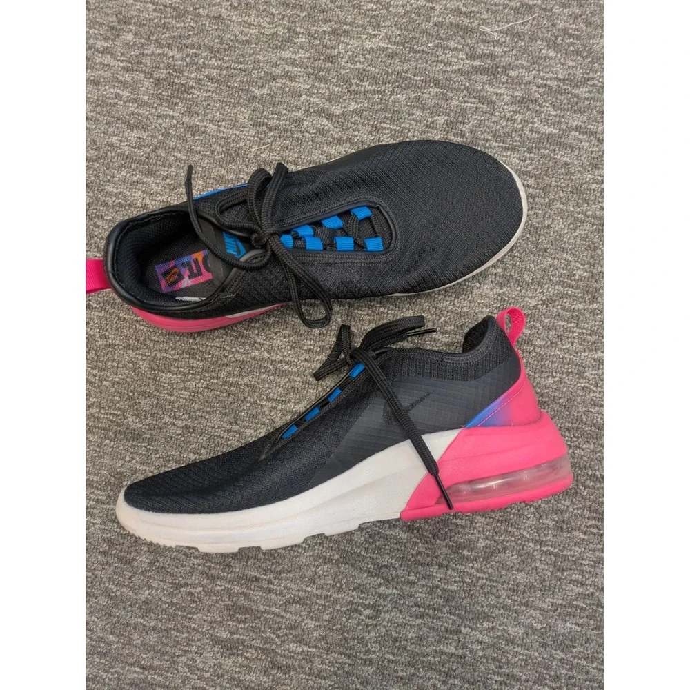 Nike Air Max Motion 2 Sneakers Women's 7 Black Hyper Pink‎ Blue CN2166-001